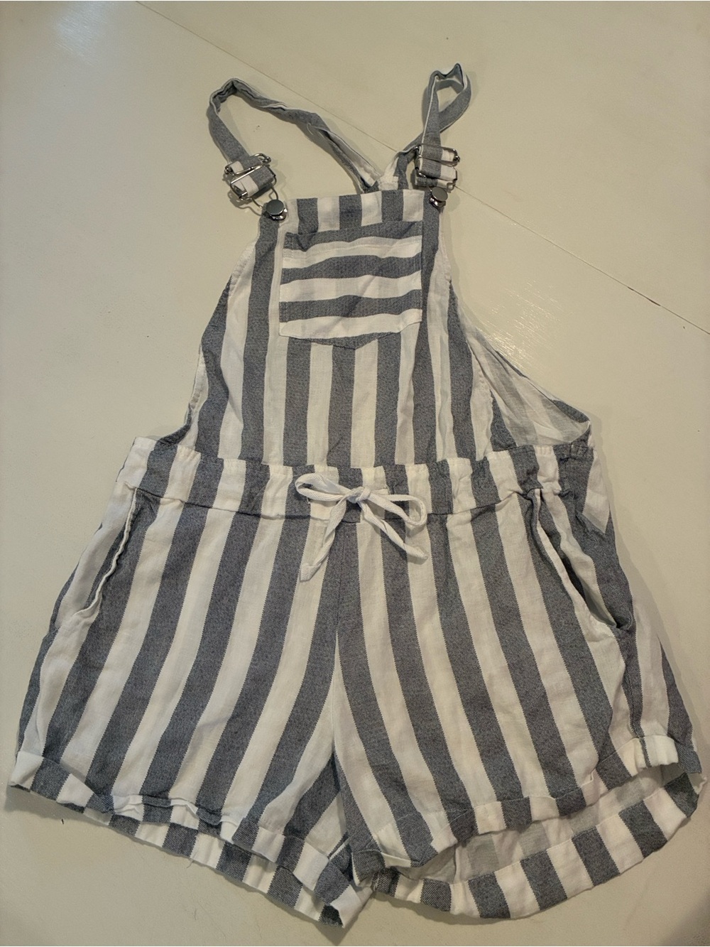Full Circle Trends Striped Blue and White Linen-Blend Women's Romper Small